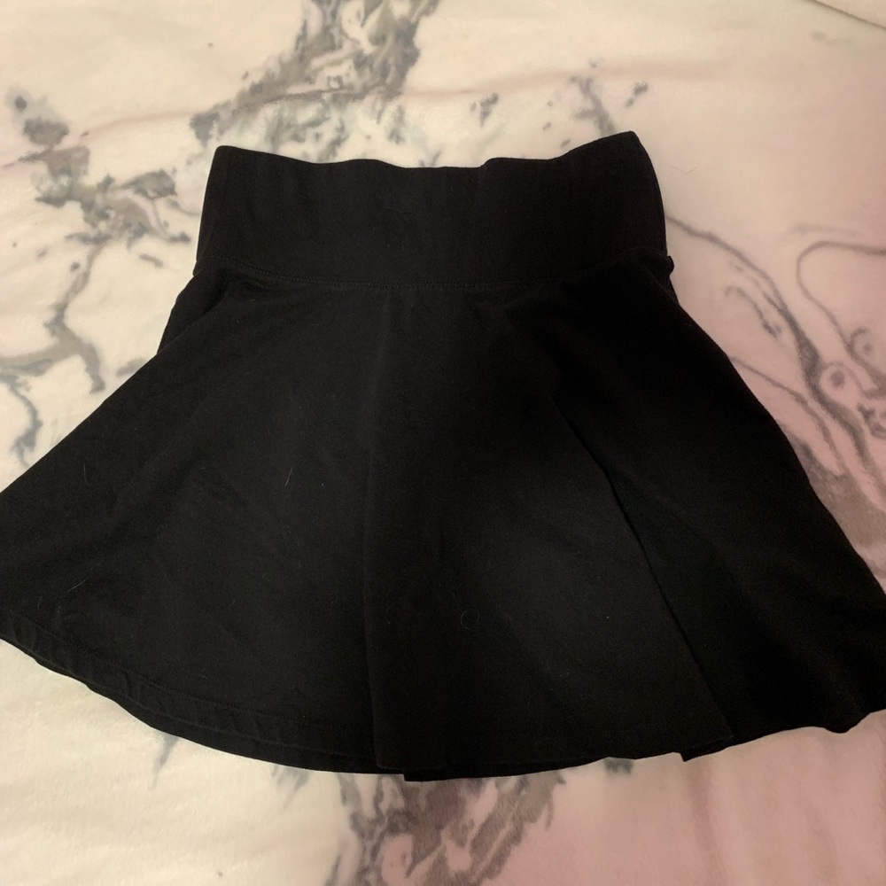 Black skater skirt